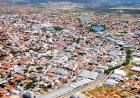 Frio surpreende Guanambi: sensação térmica despenca para 7,8°C e moradores tiram casacos do armário
